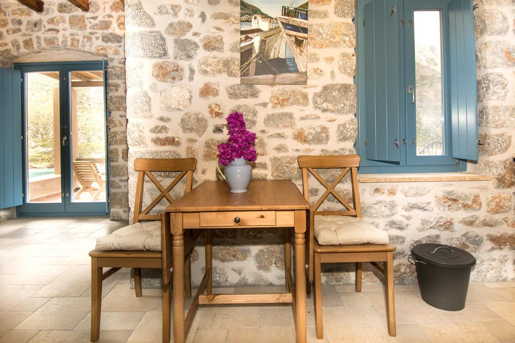 Petra Boutique Homes Arginonda 외부 사진