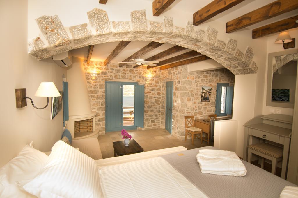 Petra Boutique Homes Arginonda 외부 사진