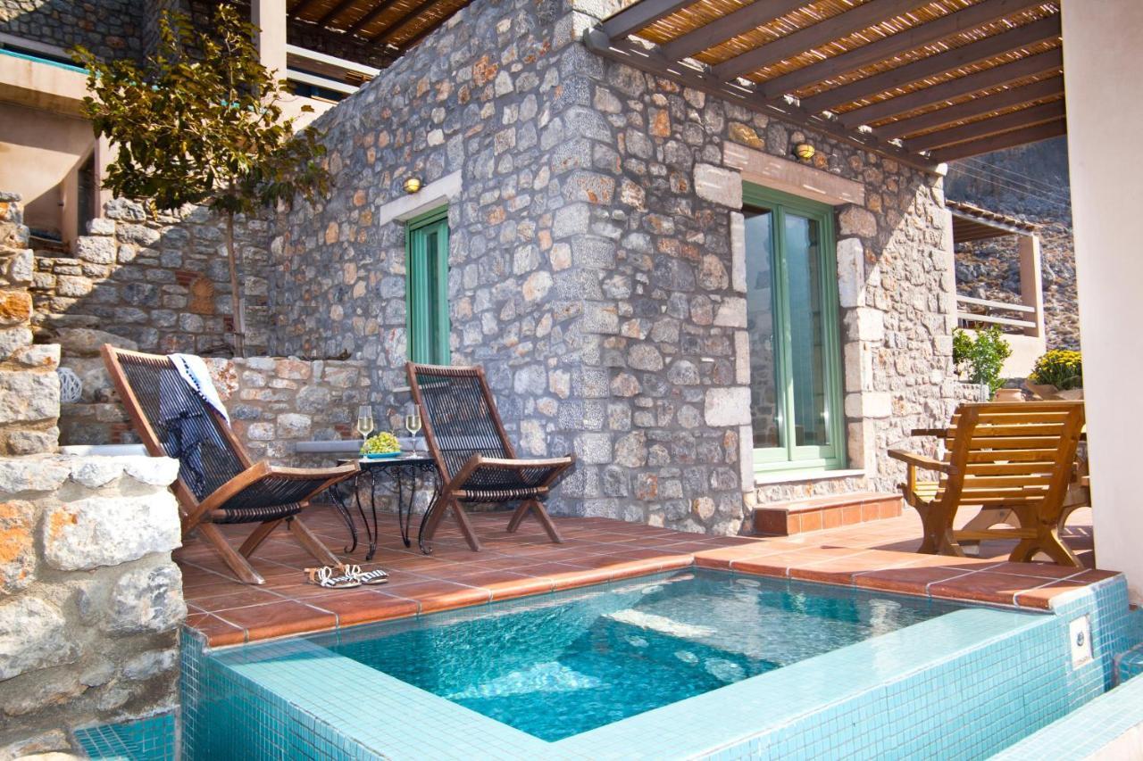 Petra Boutique Homes Arginonda 외부 사진