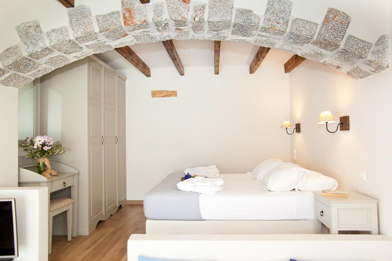 Petra Boutique Homes Arginonda 외부 사진